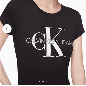 Calvin Klein Cotton Logo T shirt size xs